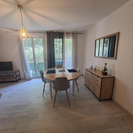 T2 A 2Min Du Centre +Parking Apartment L'Isle-sur-la-Sorgue Luaran gambar