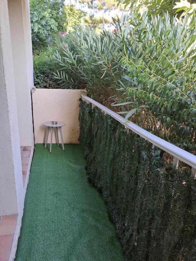 T2 A 2Min Du Centre +Parking Apartment L'Isle-sur-la-Sorgue Luaran gambar
