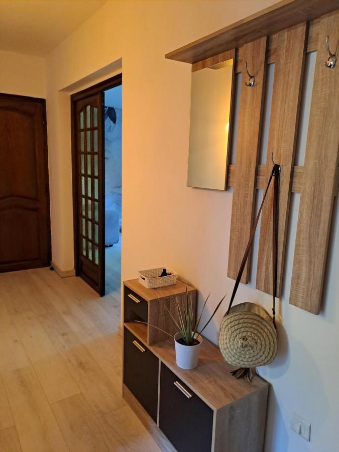 T2 A 2Min Du Centre +Parking Apartment L'Isle-sur-la-Sorgue Luaran gambar