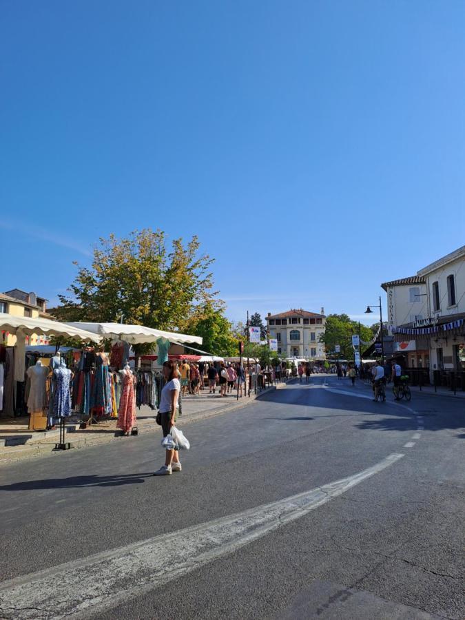 T2 A 2Min Du Centre +Parking Apartment L'Isle-sur-la-Sorgue Luaran gambar